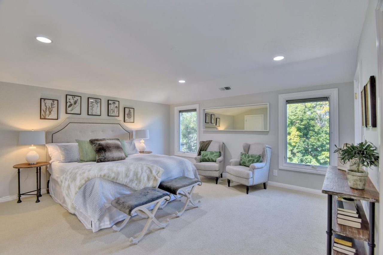 1017 Dartmouth Lane