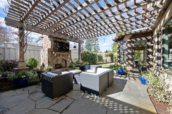 336 Templeton Lane