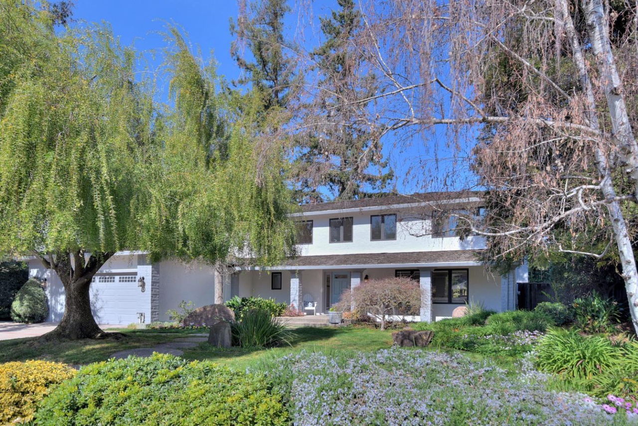 1017 Dartmouth Lane