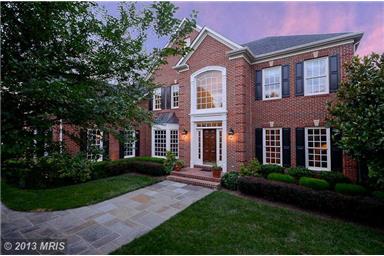 326 Sinegar Place