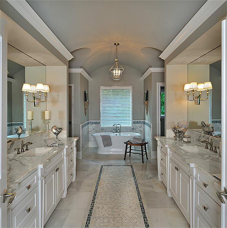 1249 Ridgeley Dr