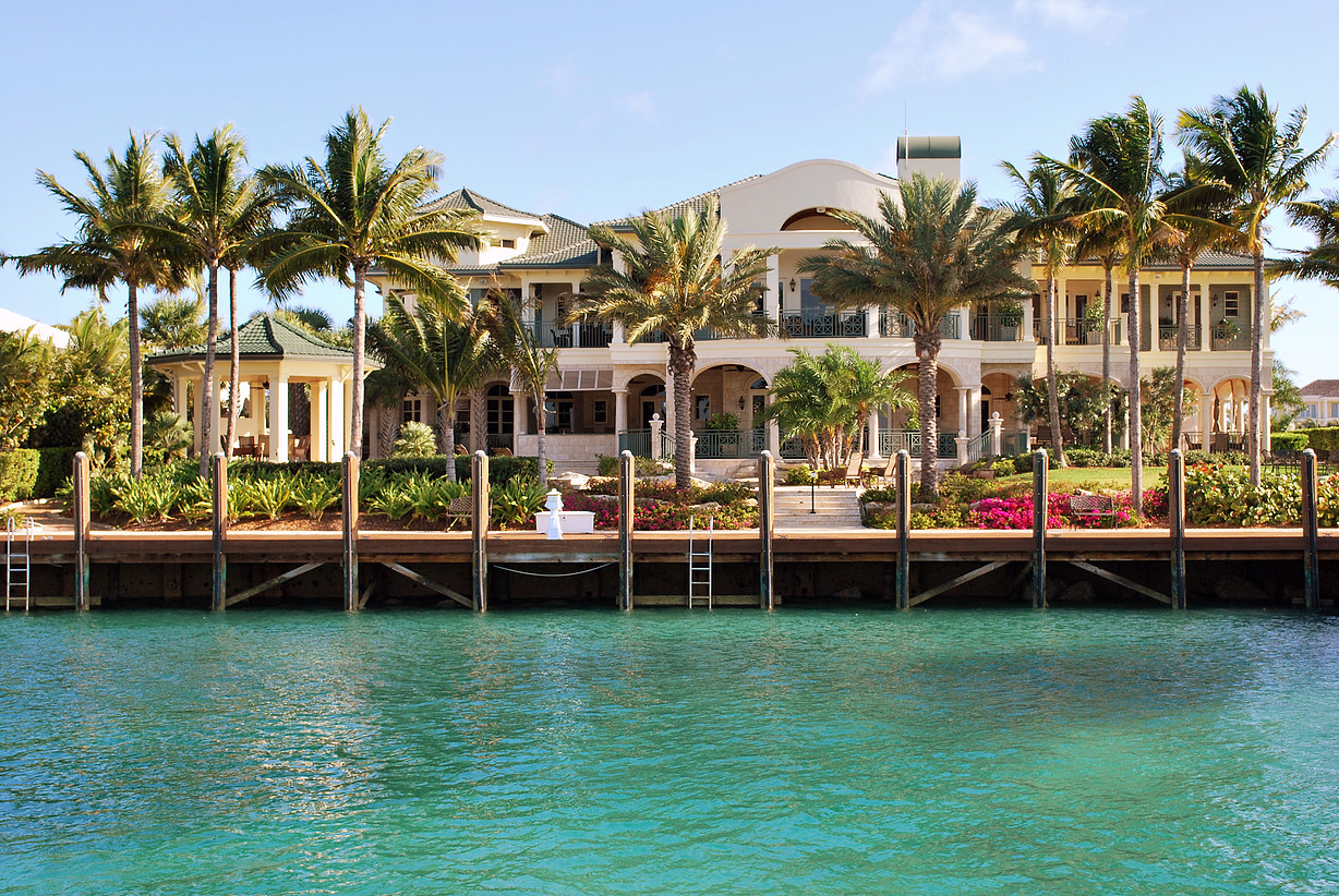 SUPERYATCH ESTATES