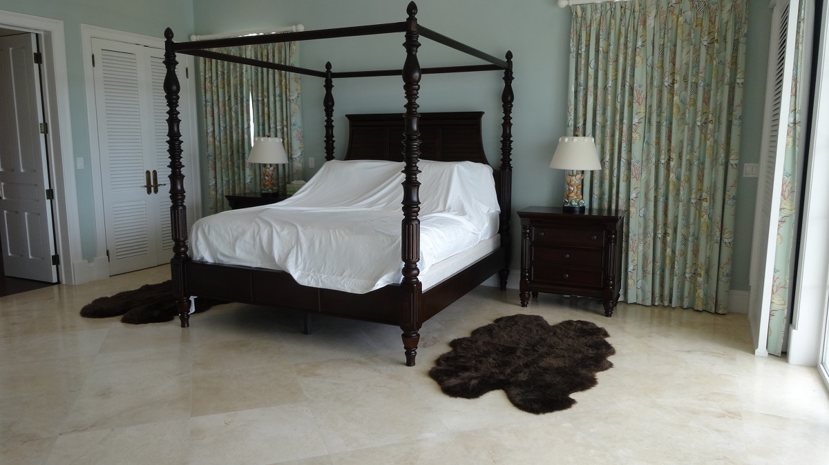 Ocean Club Estates Golf Course Home