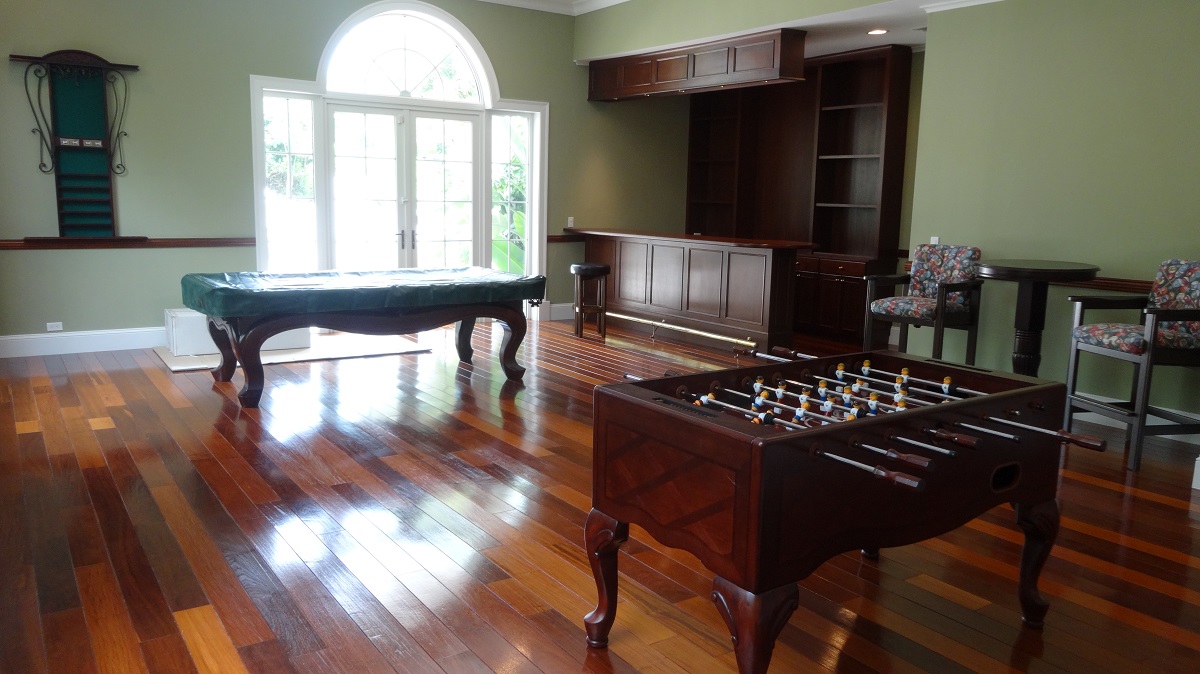 Ocean Club Estates Golf Course Home