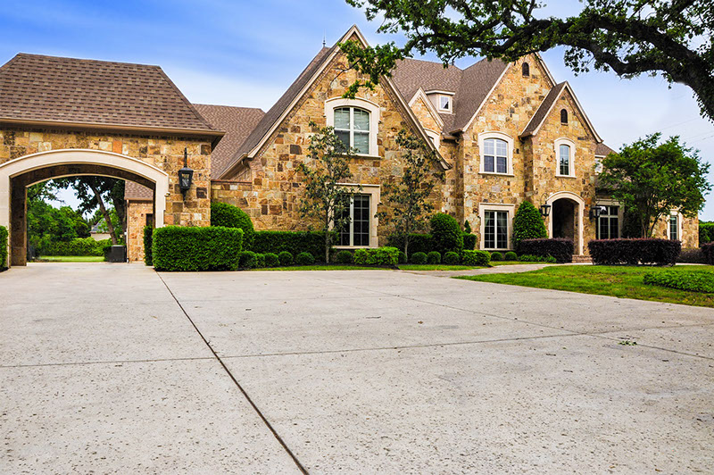 5201 Montclair Drive