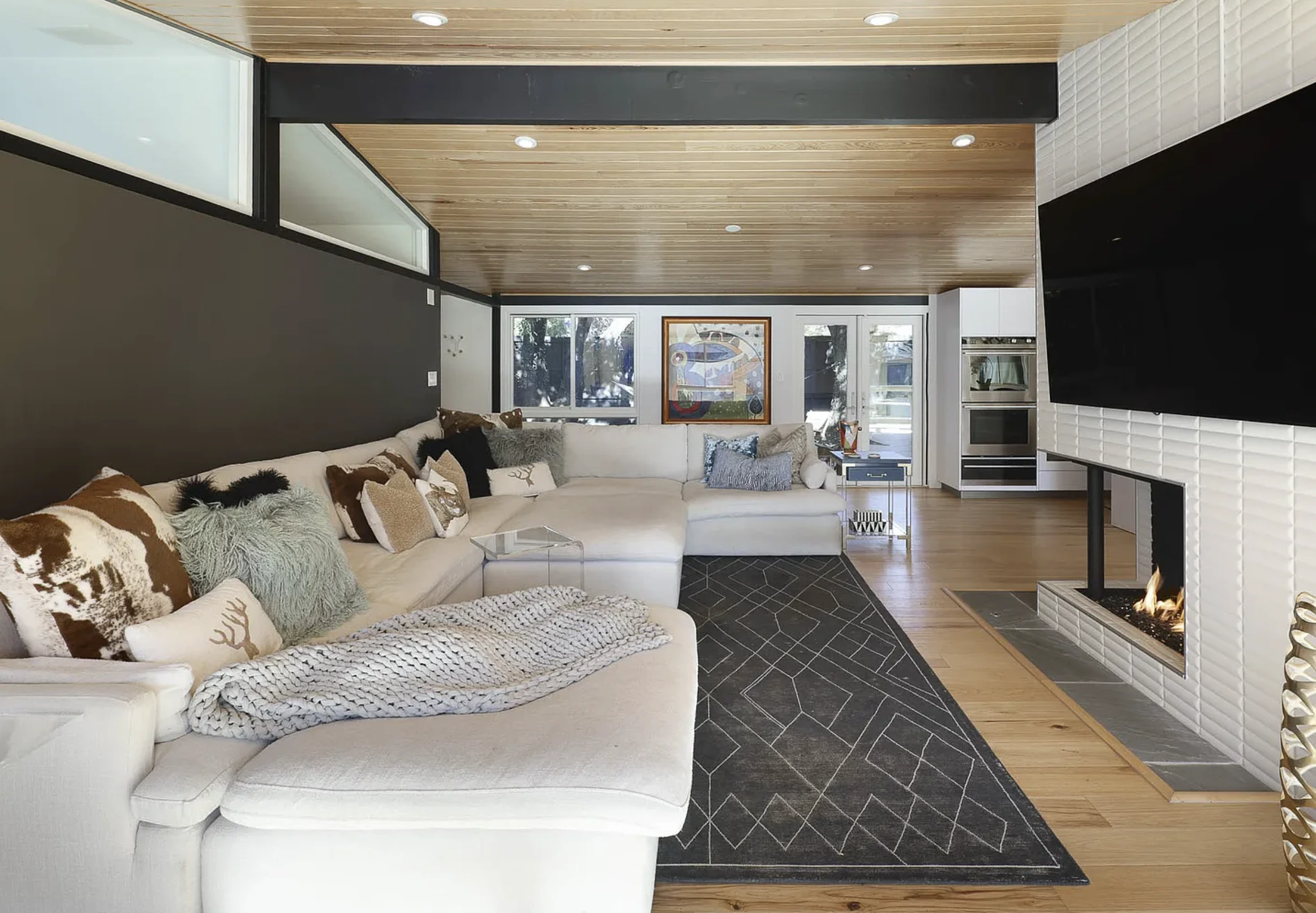 11232 Pinocchio Dr