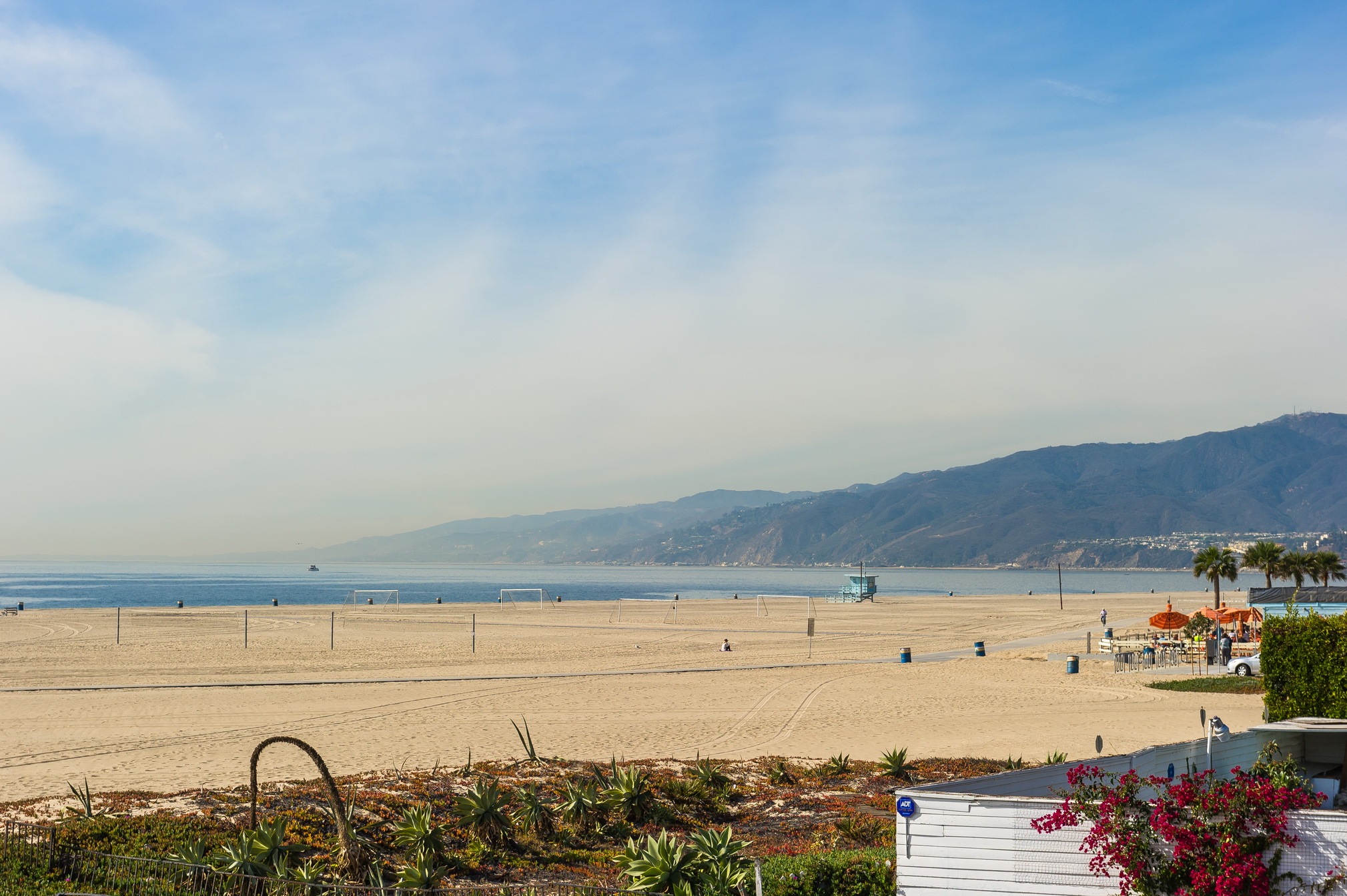 547 Palisades Beach Rd.