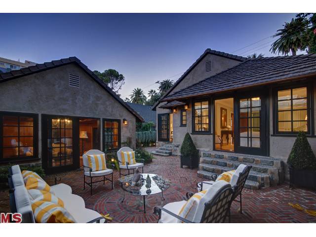 870 Doheny