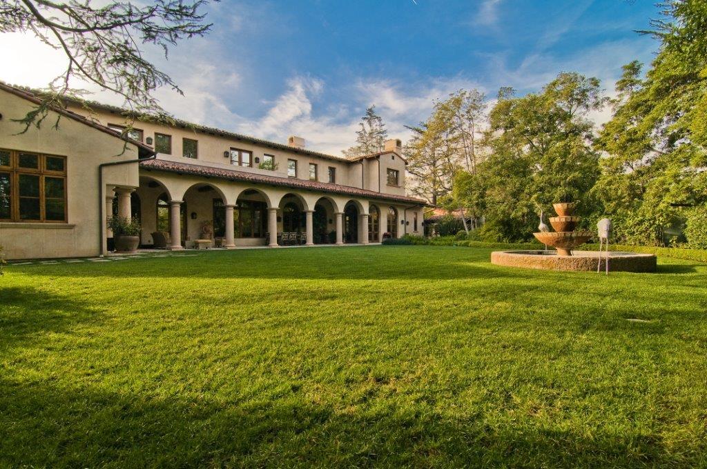 1005 Laurel Way