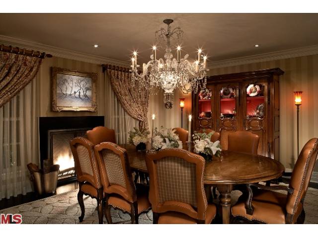 635  Perugia Way