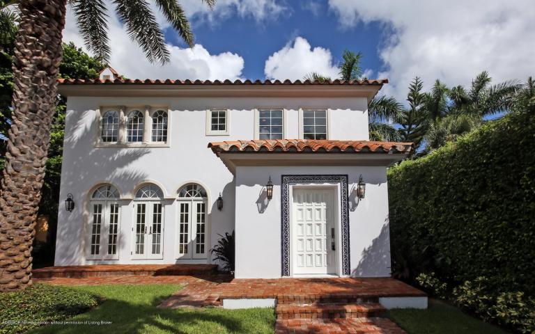 231 Seaspray Ave