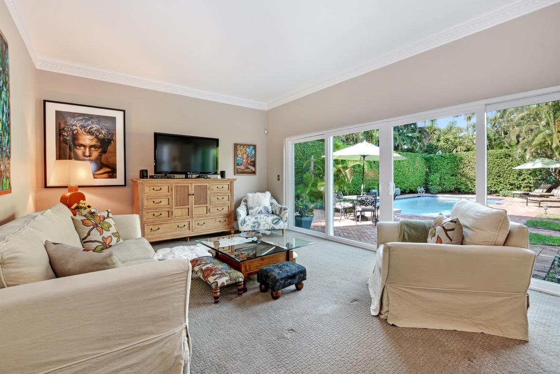 239 E Lakewood Road