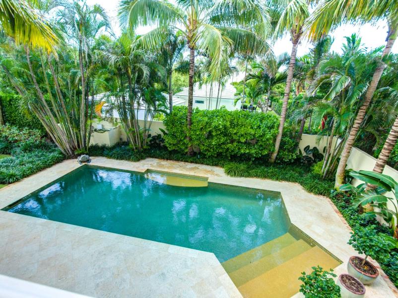 120  Seagate Road