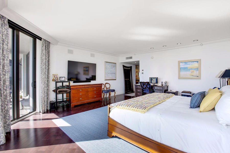 2100  South Ocean Boulevard  108n