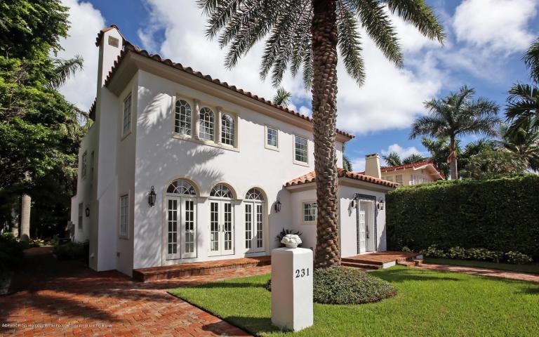 231 Seaspray Ave