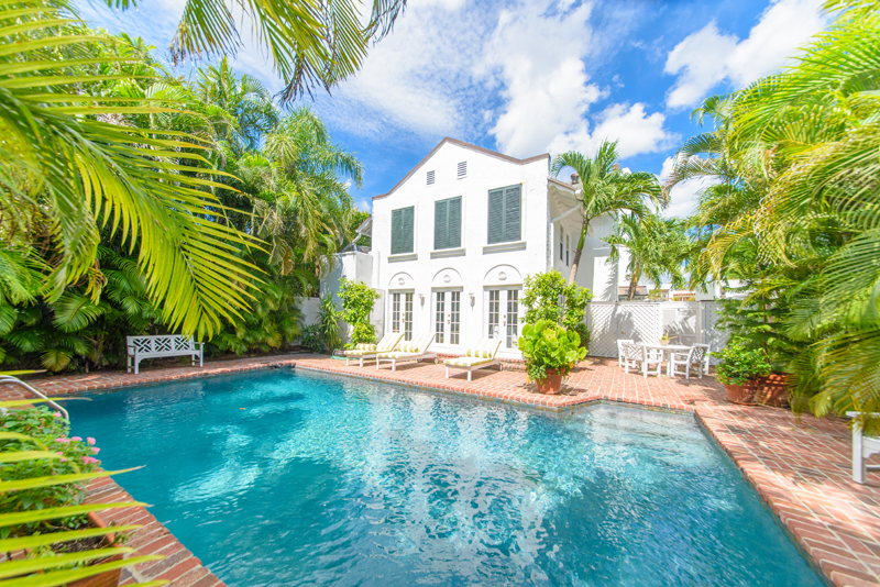 142 Seaspray Ave