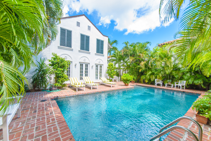 142 Seaspray Ave
