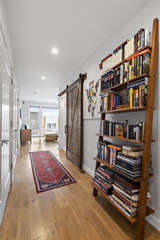 502 Monroe Street 410