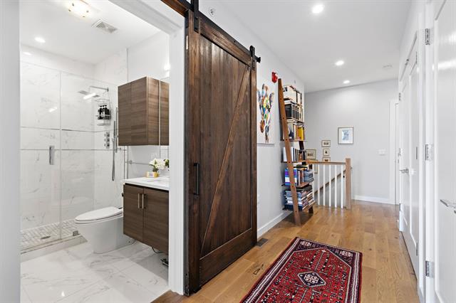 502 Monroe Street 410