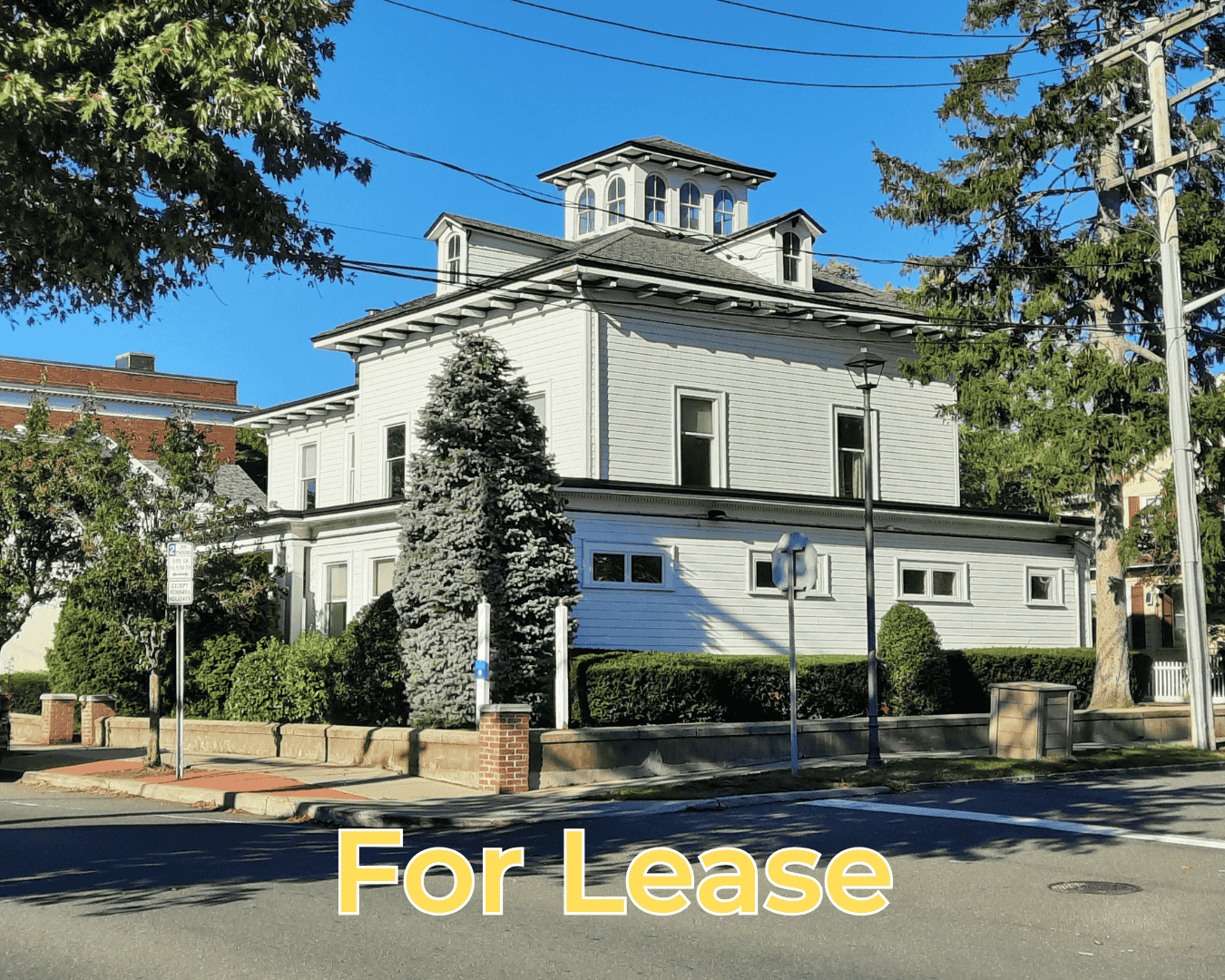 206 Roanoke Ave
