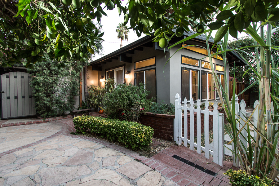 8610 W. West Knoll Dr.