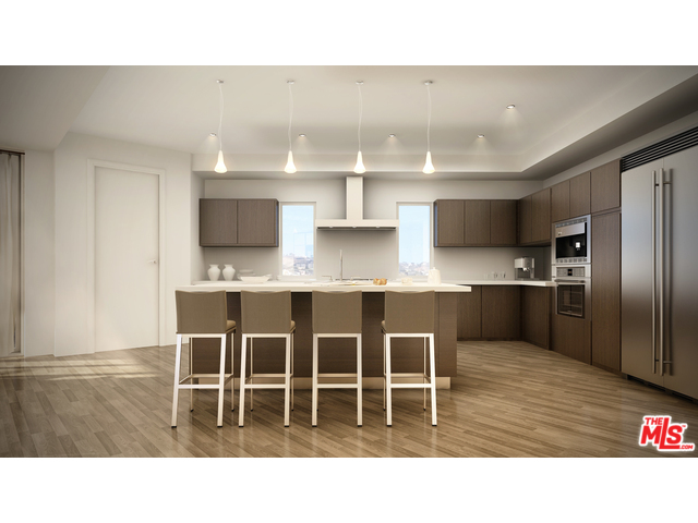 450 N. Palm Dr. PH507