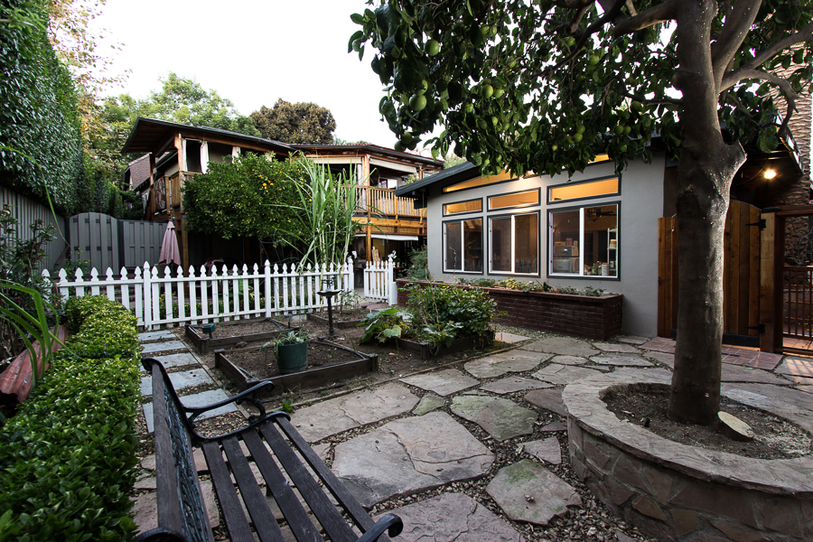 8610 W. West Knoll Dr.