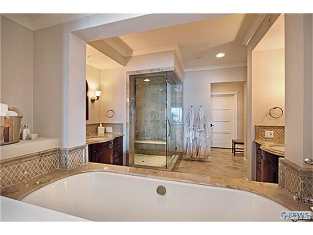9  Shreve DR