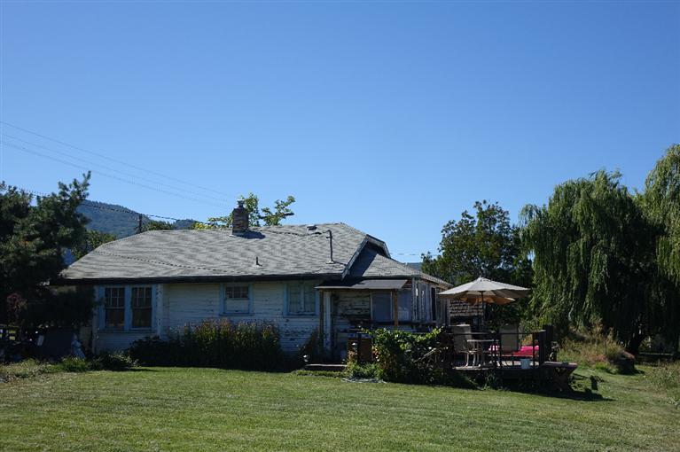 1735 E Main St
