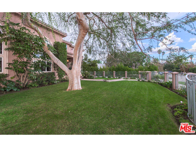 5051 Gaviota Ave.