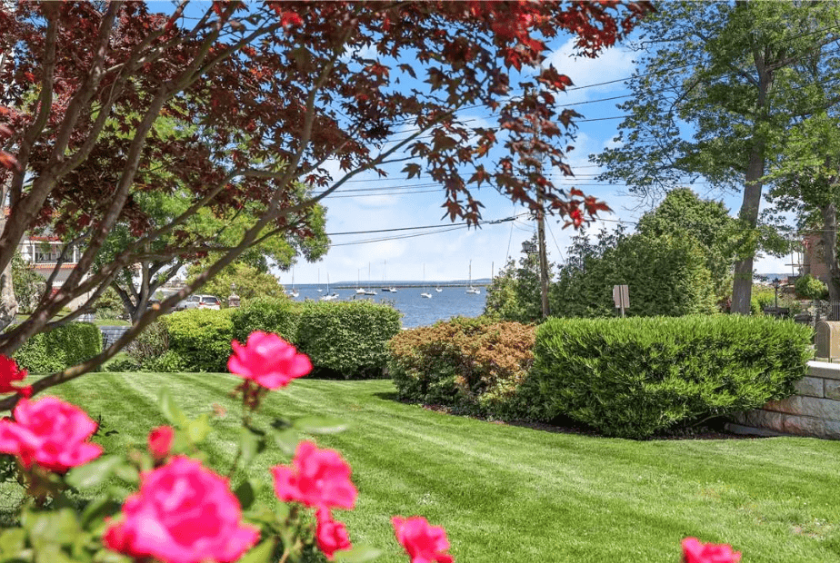 4 Magnolia Avenue