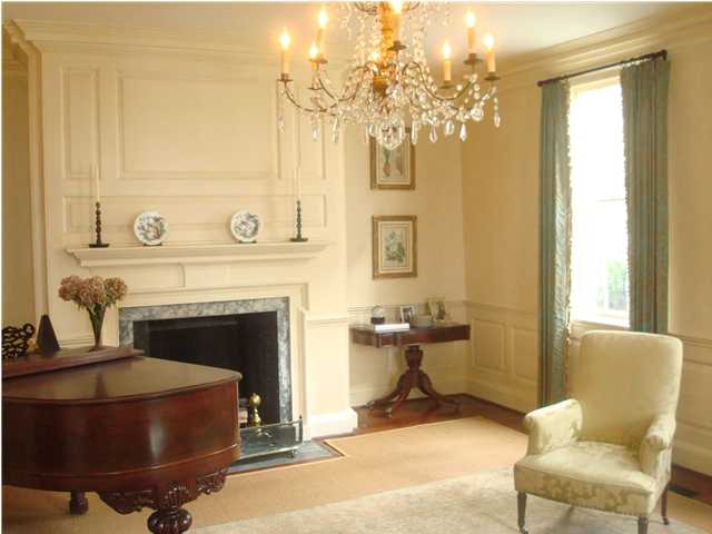 9  Orange St