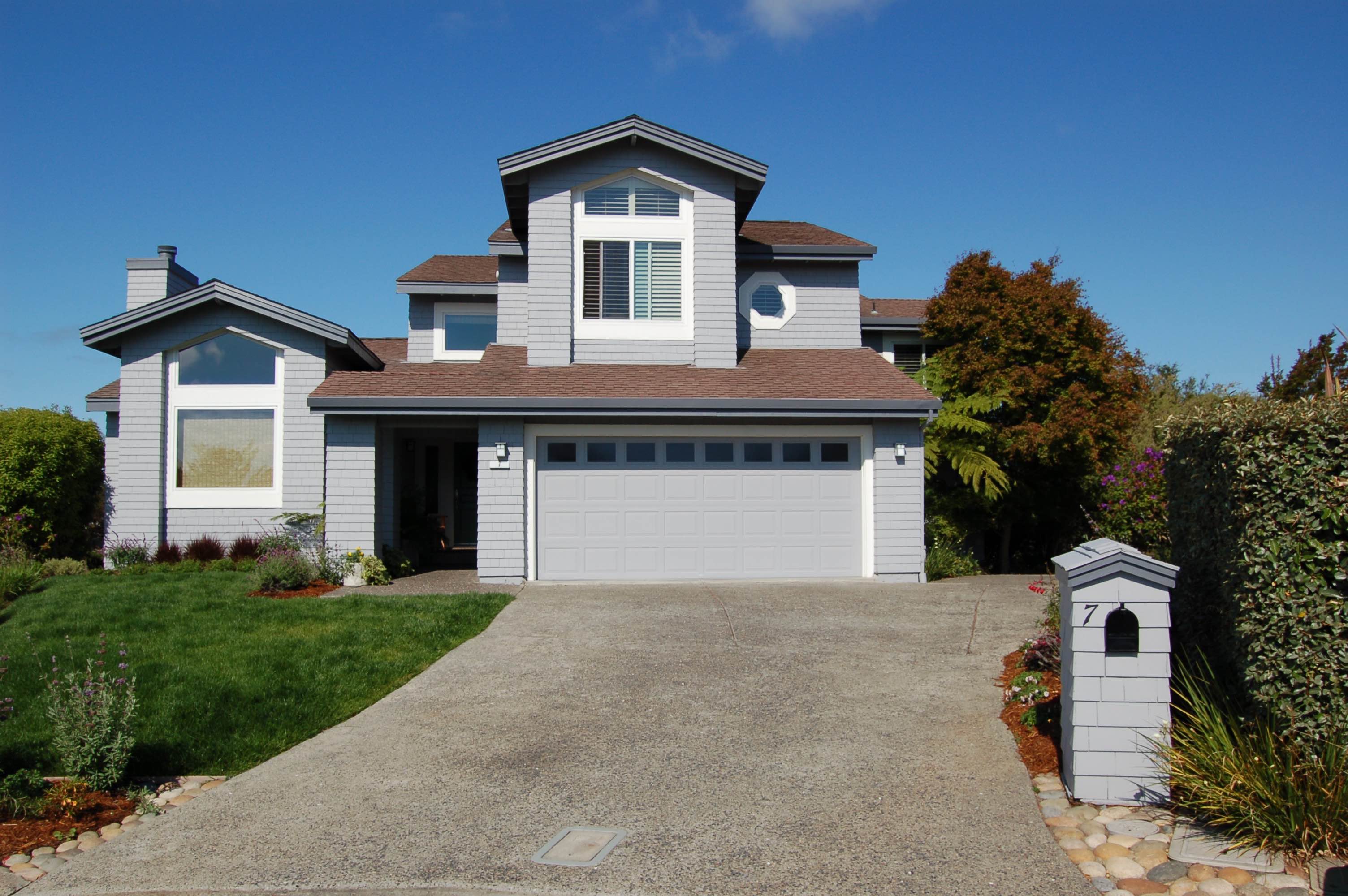 7 CECILIA COURT