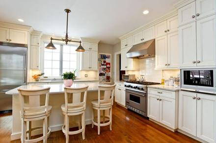 8 Bayard St.