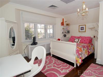 7 Glenn Rd