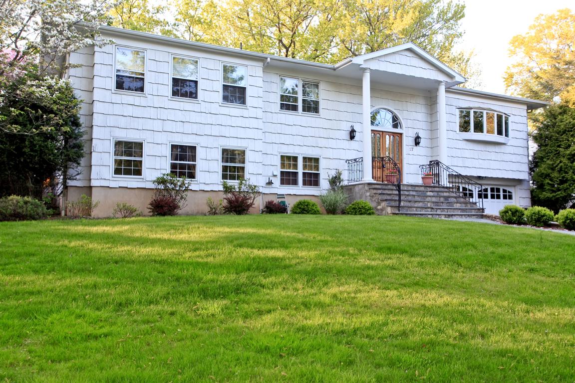 27 Barlow Ln