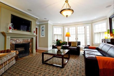 8 Bayard St.