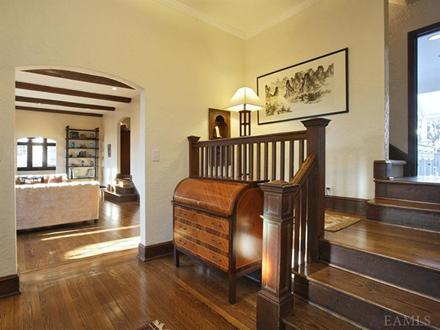 8 Normandy Road