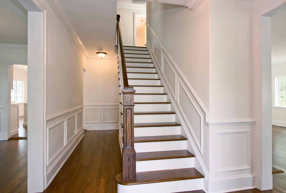 7 Byron Ln