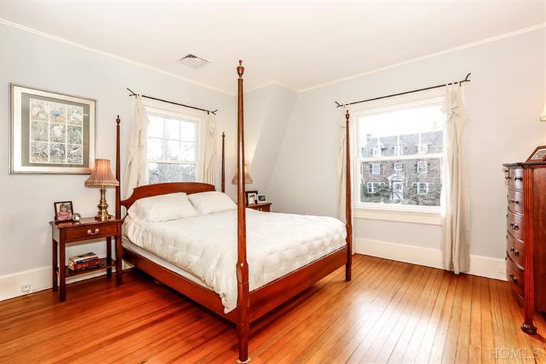 7 Thompson Pl