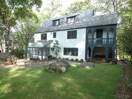 8 Normandy Road
