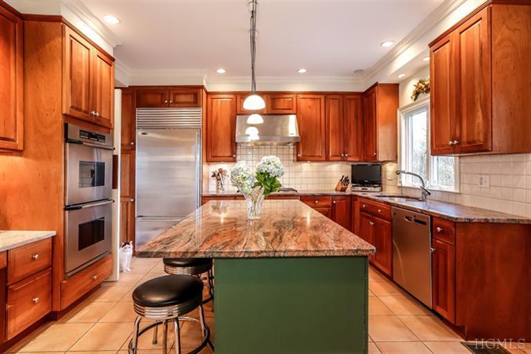 7 Thompson Pl