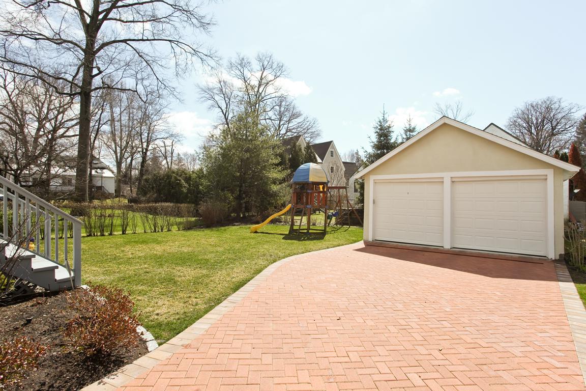 39 Ellsworth Rd