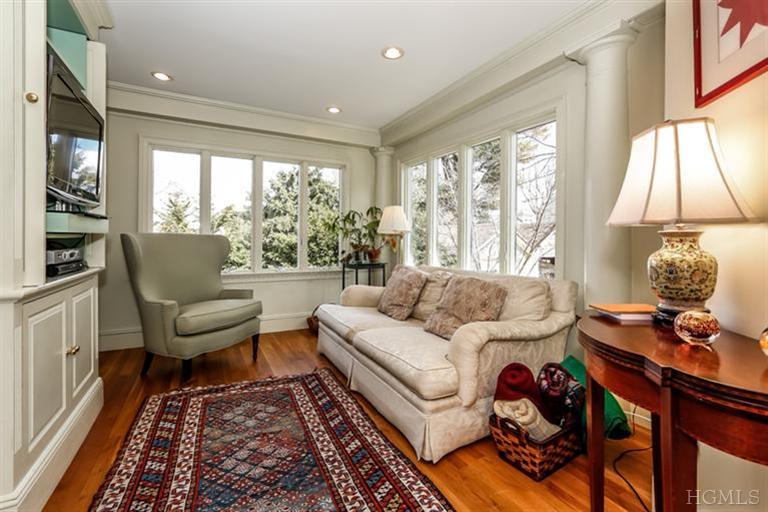 7 Thompson Pl