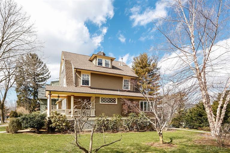 7 Thompson Pl