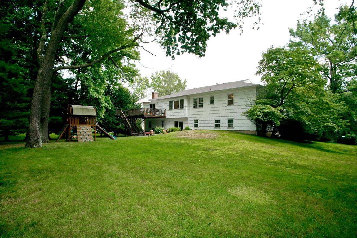 27 Barlow Ln