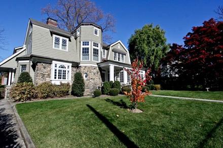 8 Bayard St.