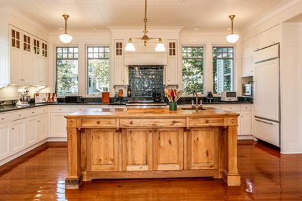 8 Prospect Avenue