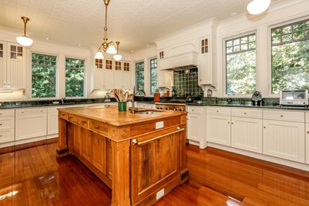 8 Prospect Avenue
