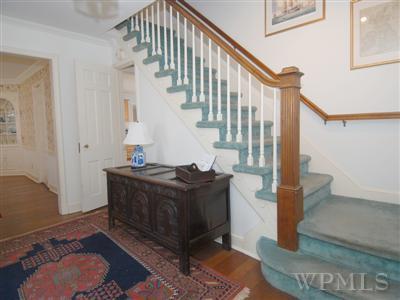 8 Locust Ridge Road
